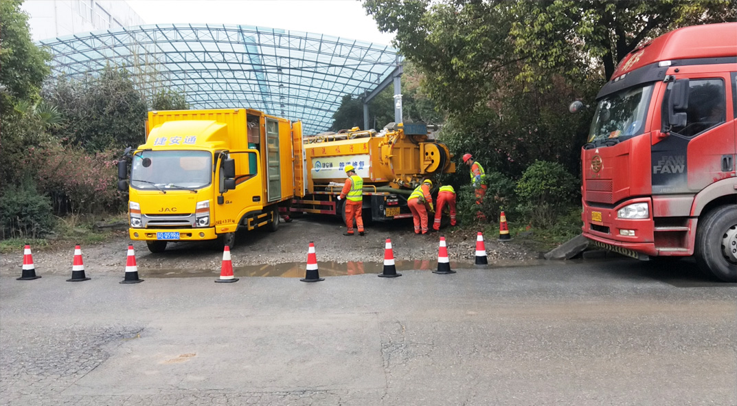 伊宁市成区雨污水管网“四位一体”检测疏通项目